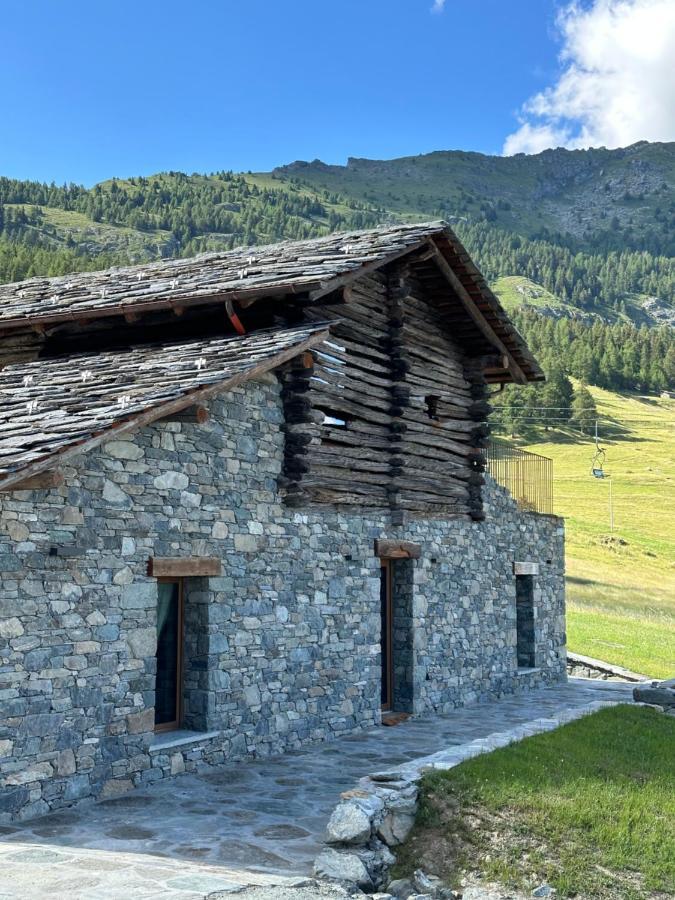 Raccard Resort De Montagne Torgnon Bagian luar foto